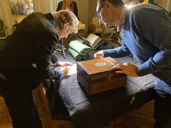 Maßnehmen Kassette ★ Universal Art Group