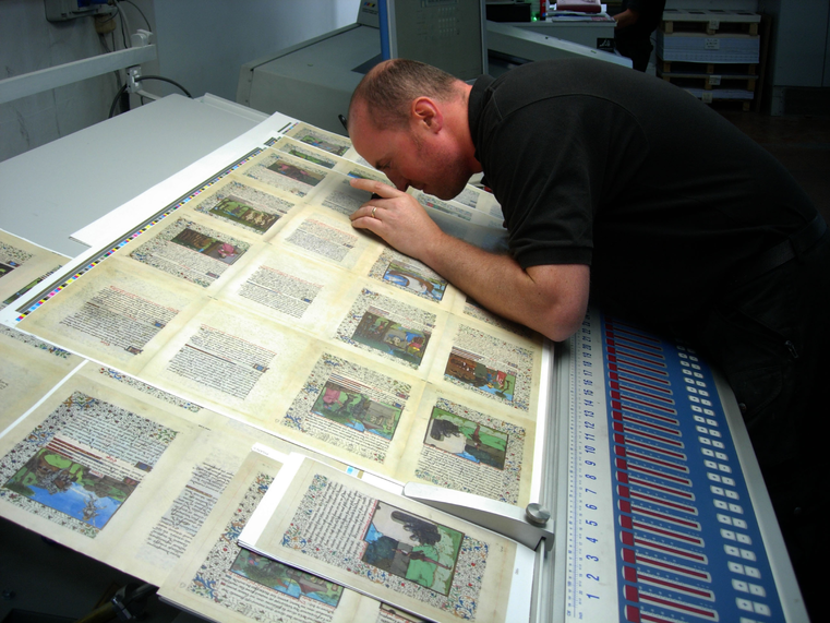 Detailkontrolle ★ Universal Art Group