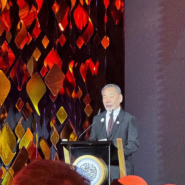 ADIBF 2025 - Buchmesse in Abu Dhabi, UAE - Haruki Murakami ★ Universal Art Group