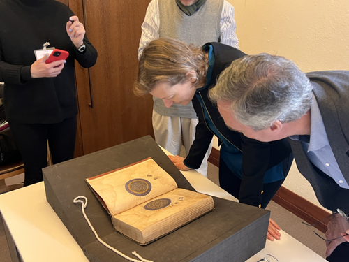 Charlotte Kramer und Alexander Wilhelm ★ Universal Art Group