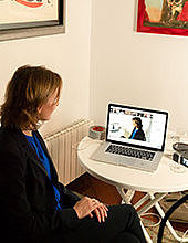 FBM 2020, Frankfurter Buchmesse 2020. Virtual Book Fair. Aperitif Online. Charlotte Kramer in front of the screen. ★ Universal Art Group