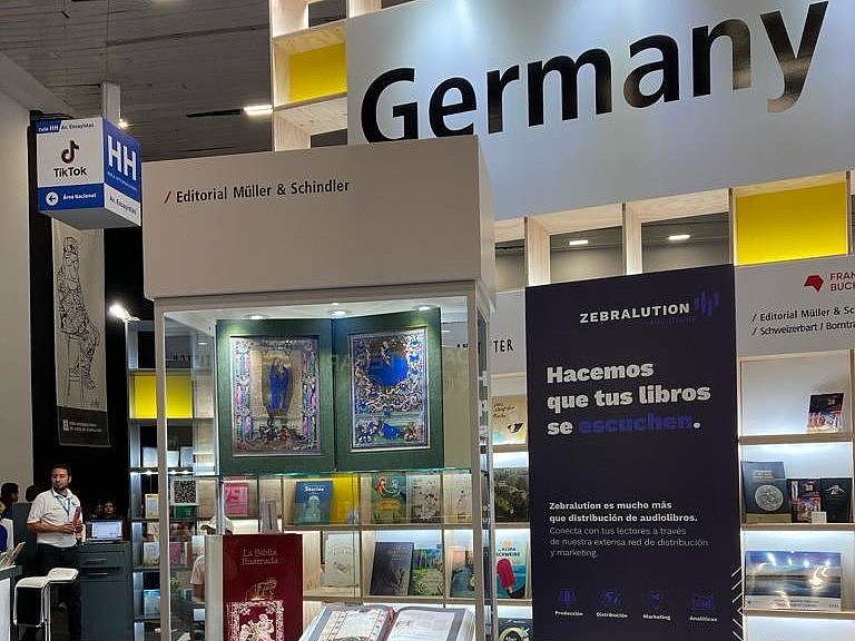 FIL 2023 ★ Masterpieces of the Universal Art Group